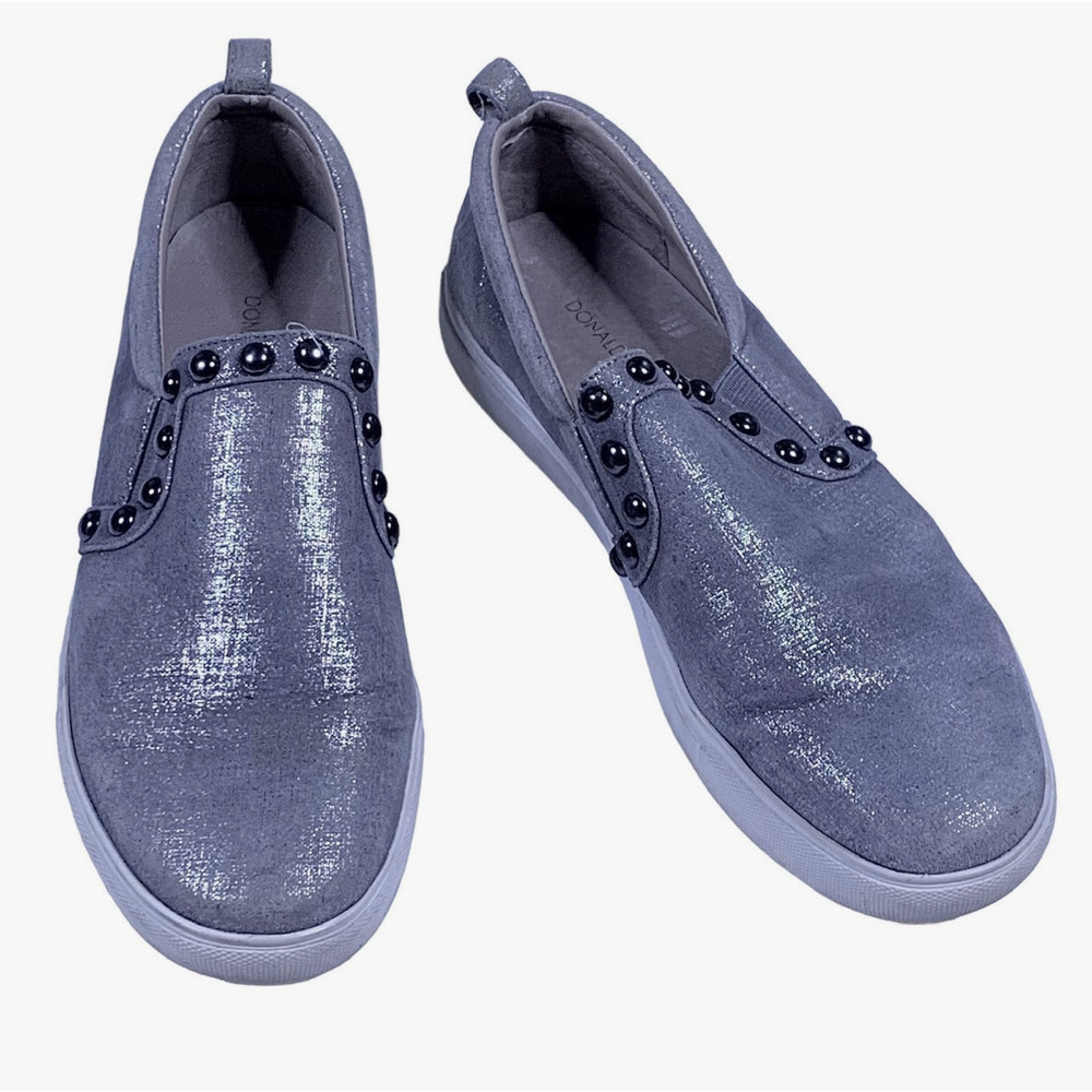 Donald J Pliner Selene Loafer 7.5 Metallic Silver Stud Leather Slip On Sneaker
